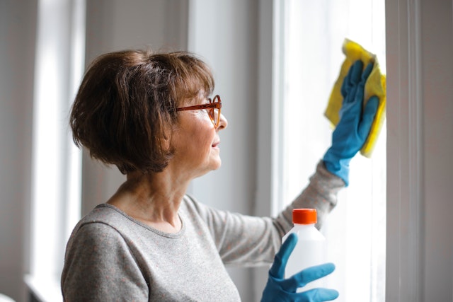 Remember these tips first when you want to work with expert cleaners!